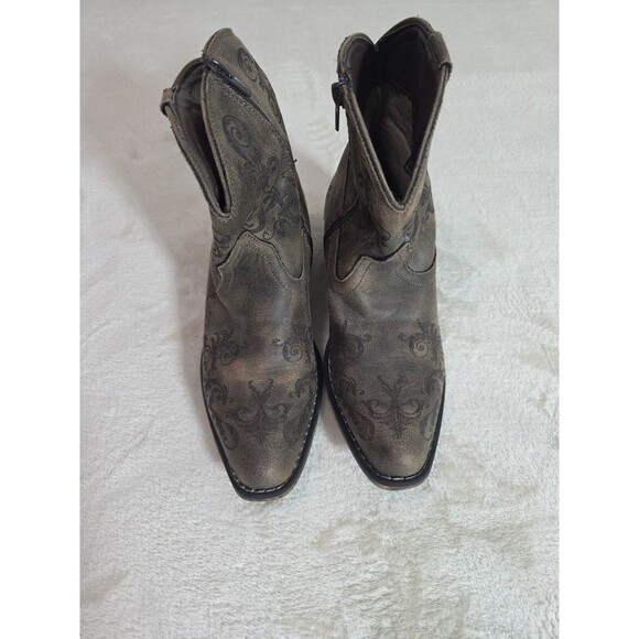 Roper Boots Women’s 6.5 Short Stuff Western Embroidery Snip Toe Brown Zip Ankle - Picture 8 of 8